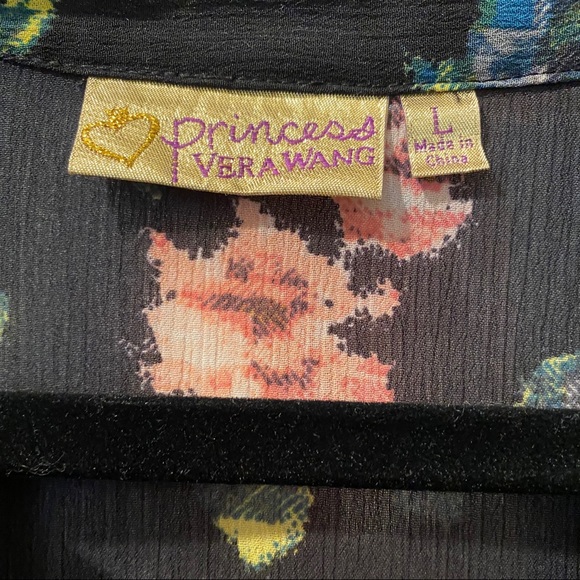 Floral blouse - Picture 2 of 2